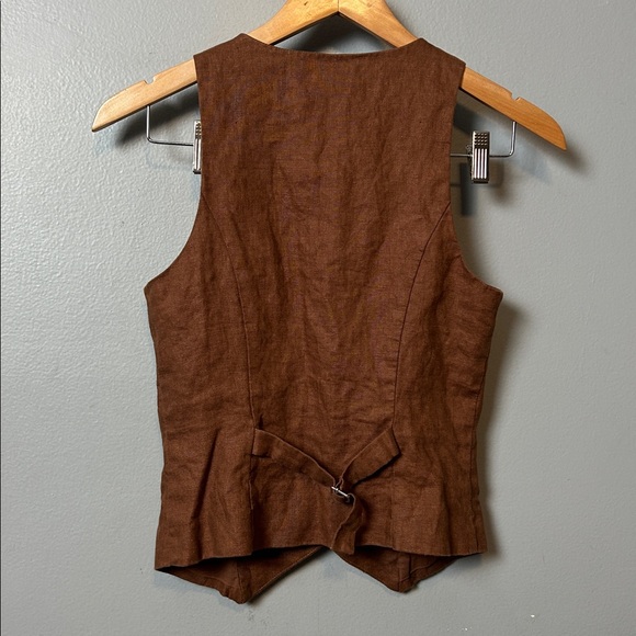 Lovers + Friends Asa Linen Vest in Chocolate size XS 
Lovers and Friends - Picture 8 of 12
